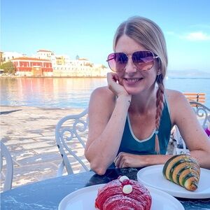 Meet your Posher, Katherine